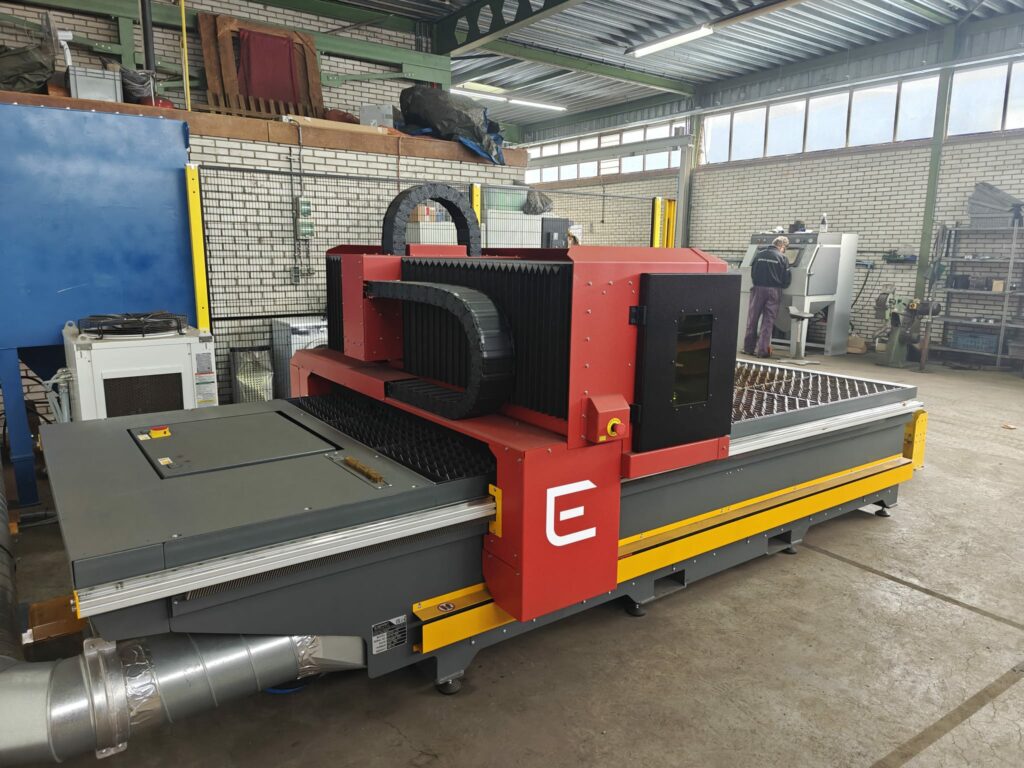 Esprit lasersnijmachine bij Barca Service